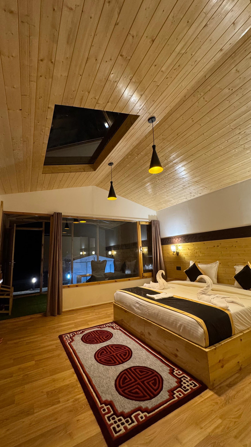 De Reeva Resort Pangong,,3 star