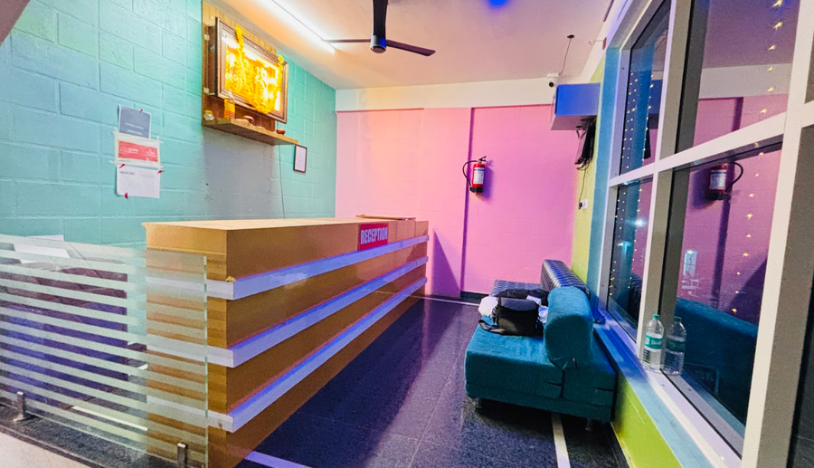 iroomz ssv hotel 30 km from bangalore