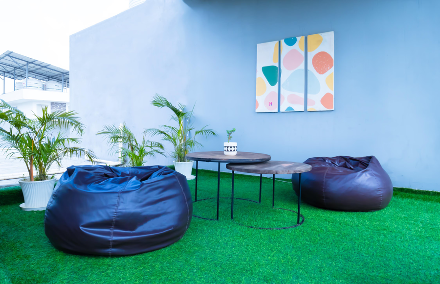 Housr Sector 47 Gurgaon Sohna Road Near Baani Square,Sector 47,3 star