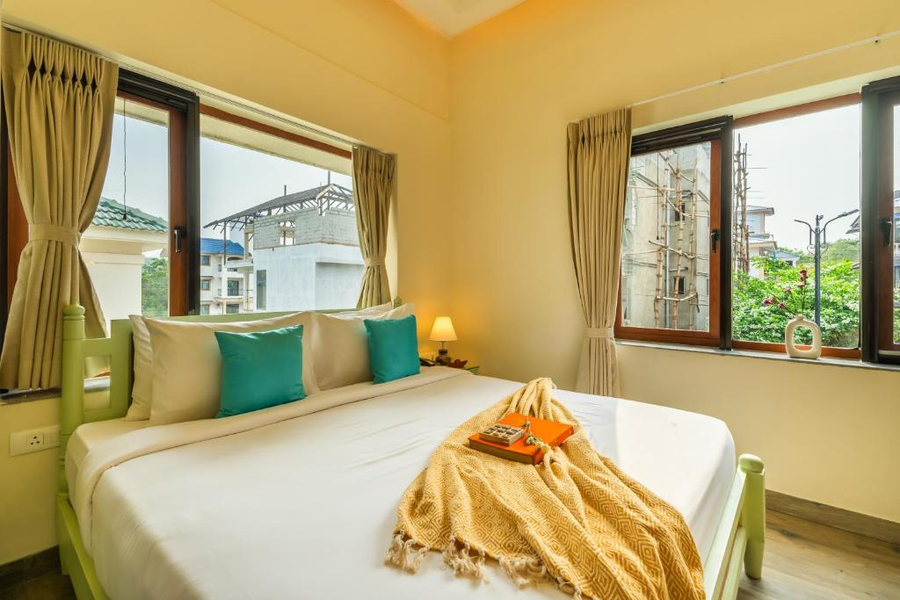 elivaas 3 bhk with pvt pool azalea