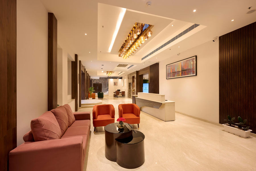delite sarovar portico