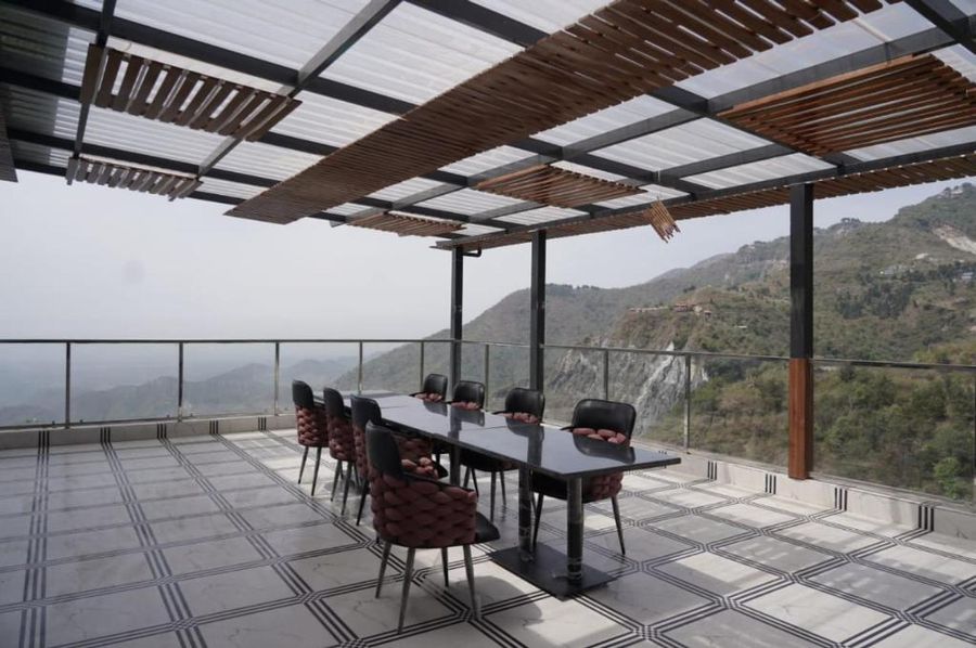 Gurugram Resort Mussoorie,,2 star
