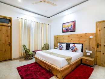 the bunksters mcleodganj