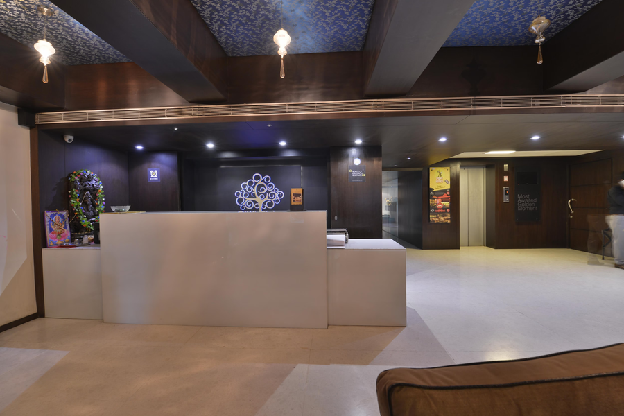 Hotel The Golden Oak Central By Citrus Prime,Moudhapara, Raipur,3 star