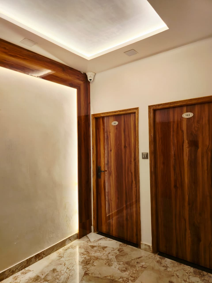 Hotel Shiv Grand Sv,,2 star