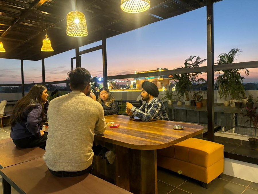 Madpackers Jaipur,Pink City,3 star