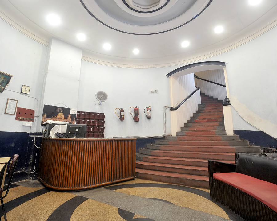 Hotel Raunak,,2 star