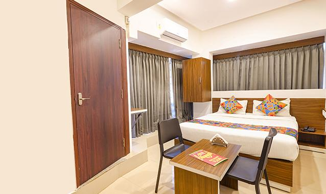fabhotel royal n comforts hal old airport road