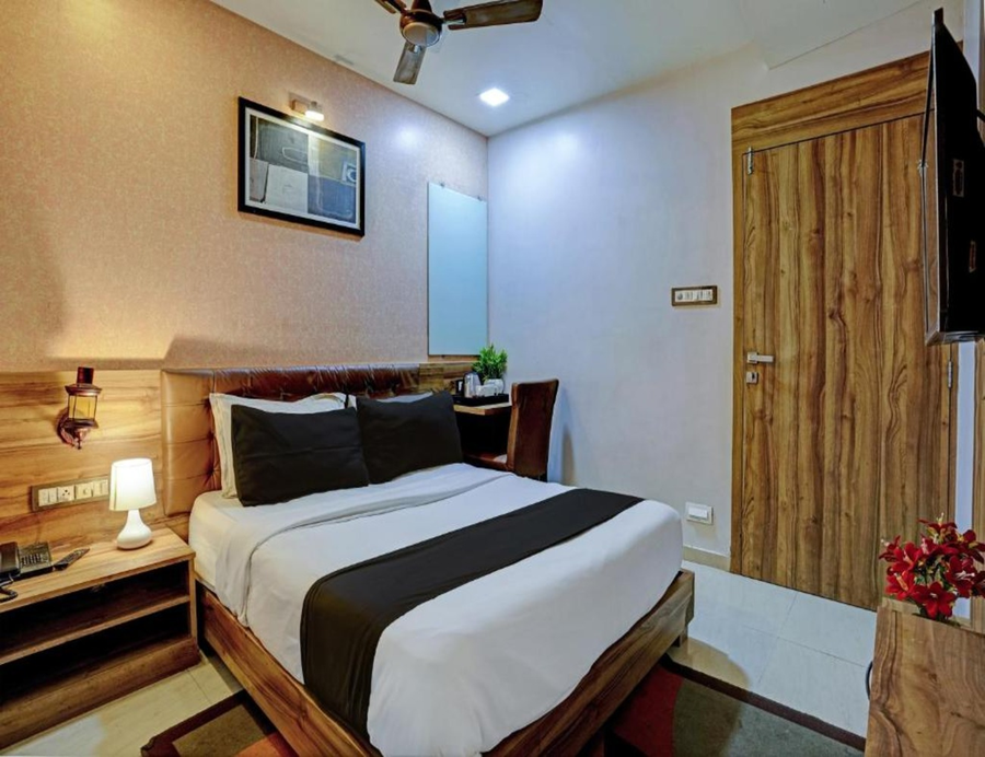 Hotel Blue Inn Residency,Ghatkopar West,2 star