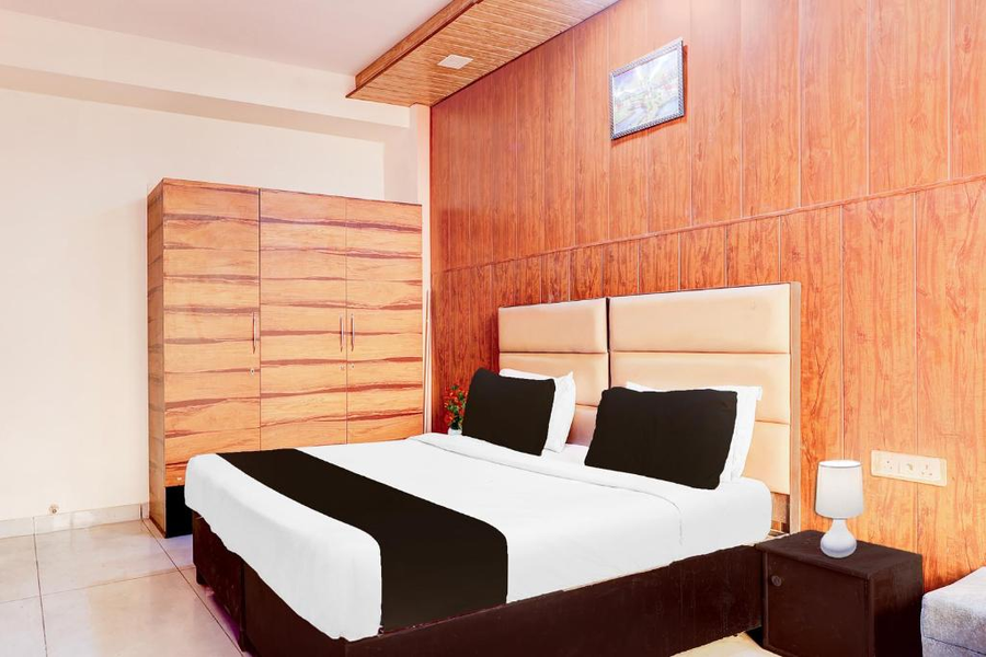 Super Hotel O Dtu Main Gate Delhi,Rohini,3 star