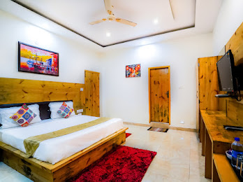 The Bunksters Mcleodganj,,3 star
