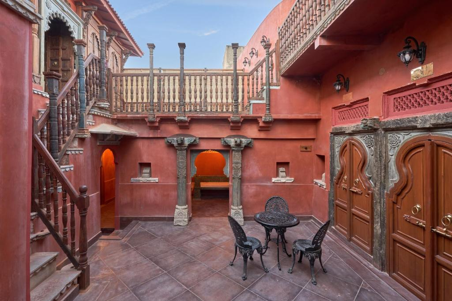 Kaladwas Lal Haveli,,3 star