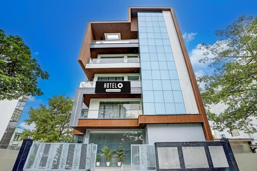 super hotel o expo mart ansal golf link 1