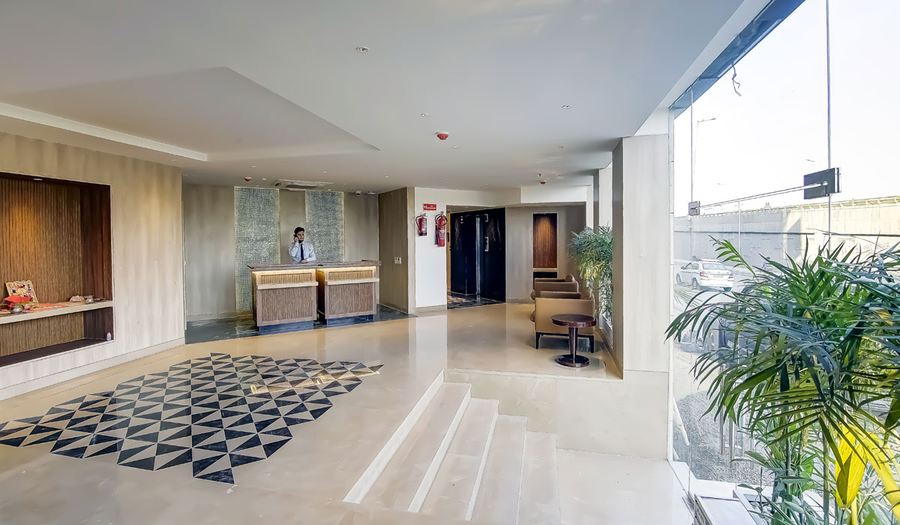 Opo The Royal Residency,Mahipalpur,4 star