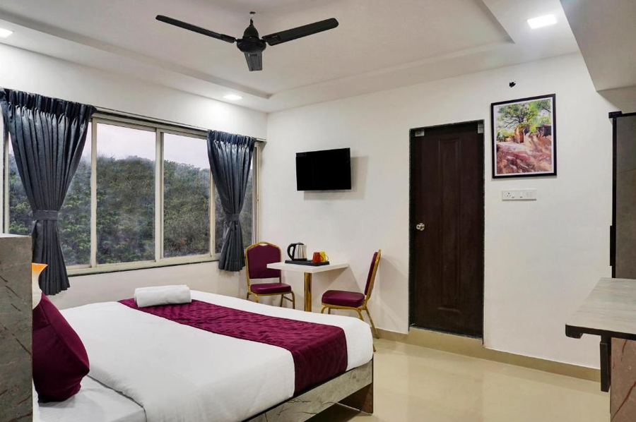 Hotel Orchard Park,,3 star