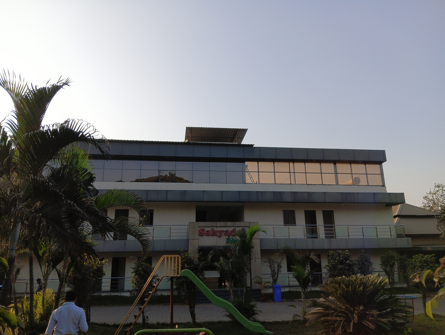 Hotel Sahyadri,Palghar,3 star