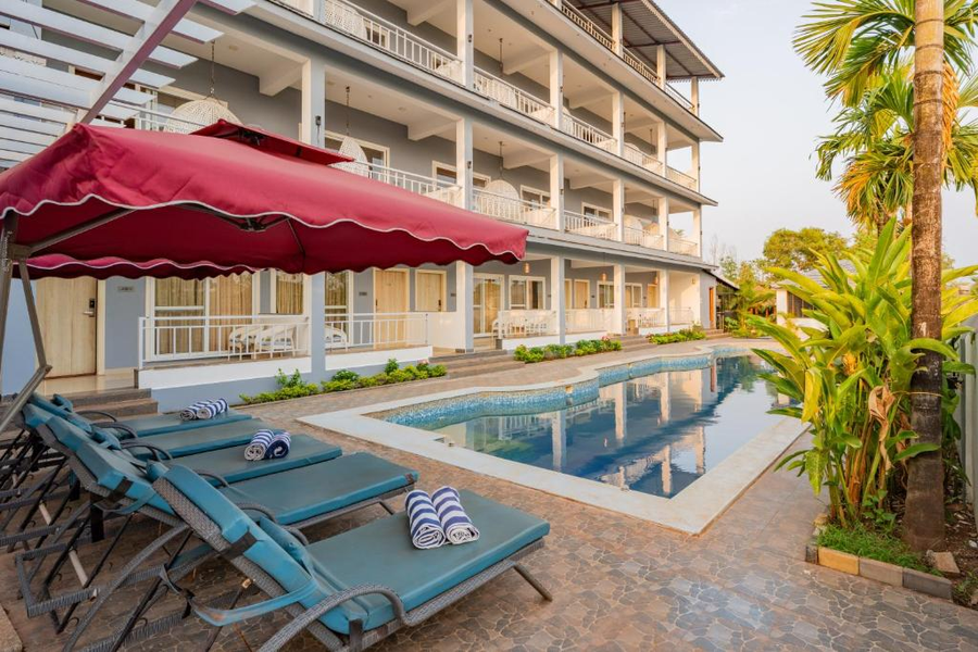 alaya stay gracias bleu retreat with sea views and restro close to ashvem beach