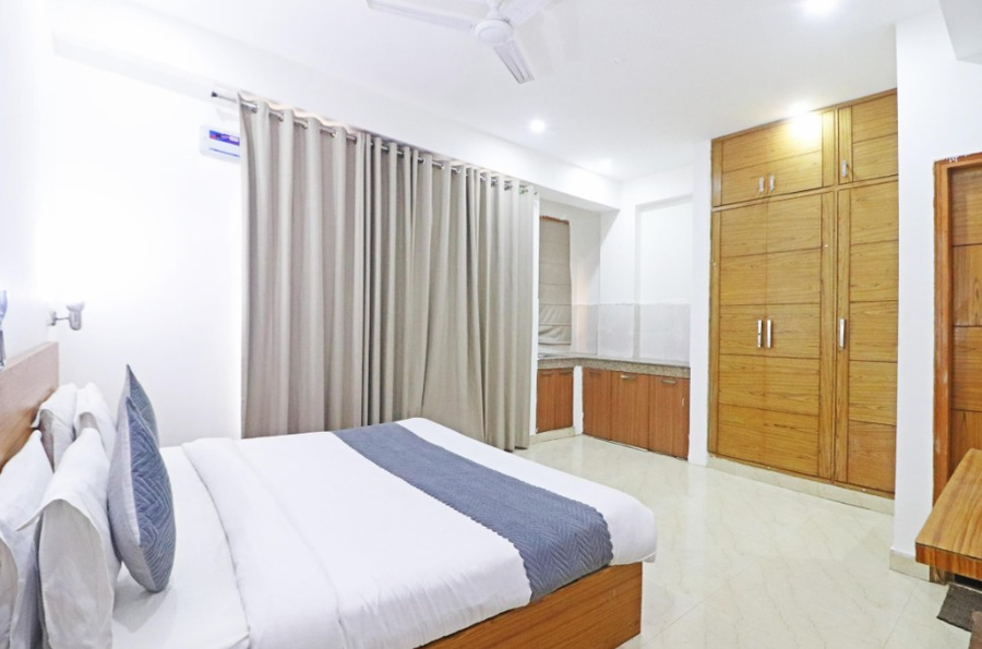 Hotel Trendy Residency,Chattarpur,3 star