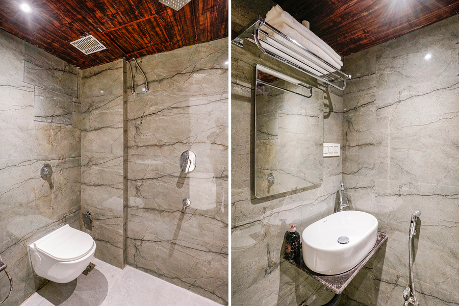 Fabhotel Peralz,,3 star