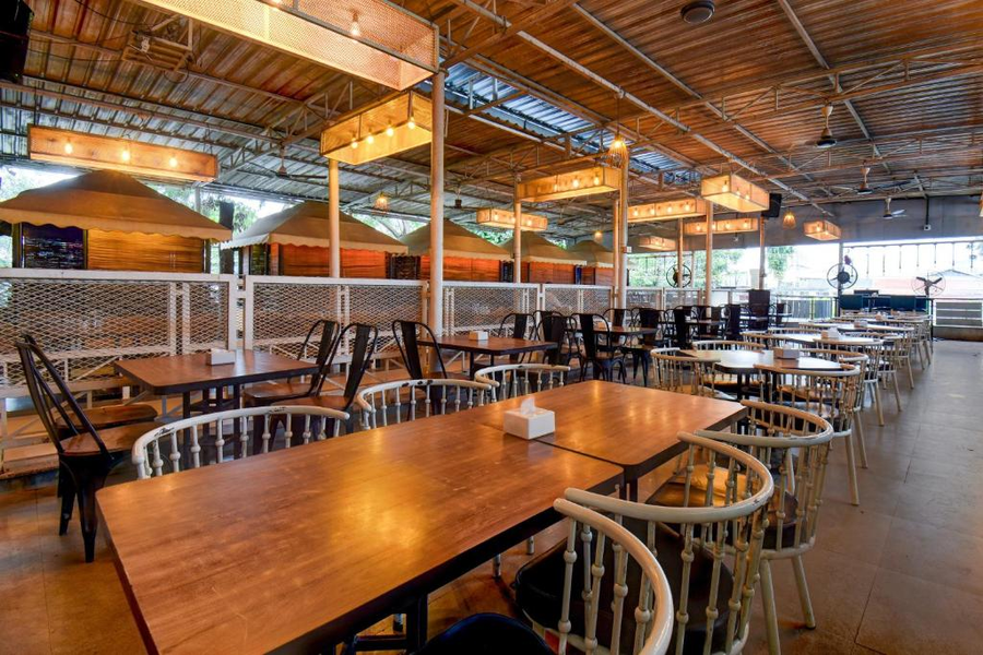 townhouse balewadi stadium pune formerly hotel sarovar