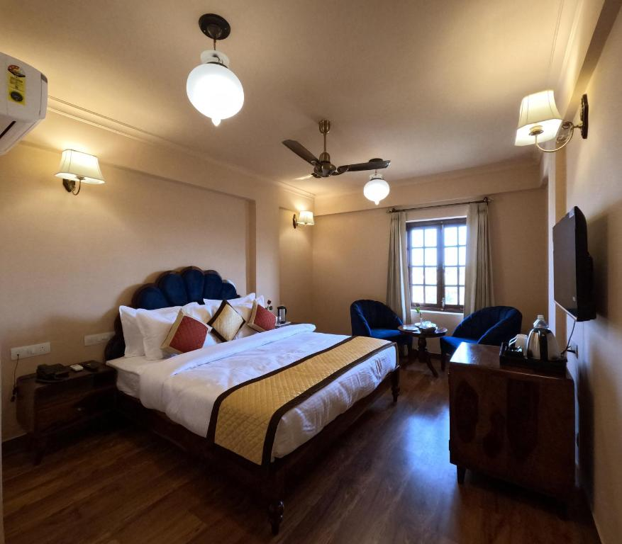 Chandra Raj Mahal,India>>Bikaner,3 star