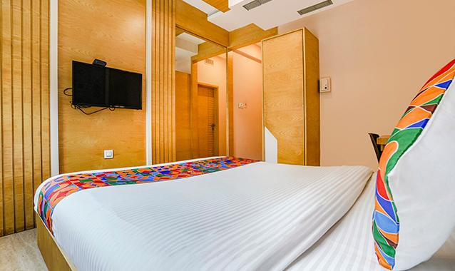 hotel neelkamal