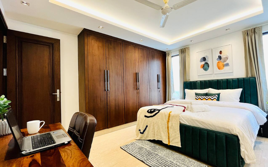 bluo 4bhk safdarjung enclave balcony lift