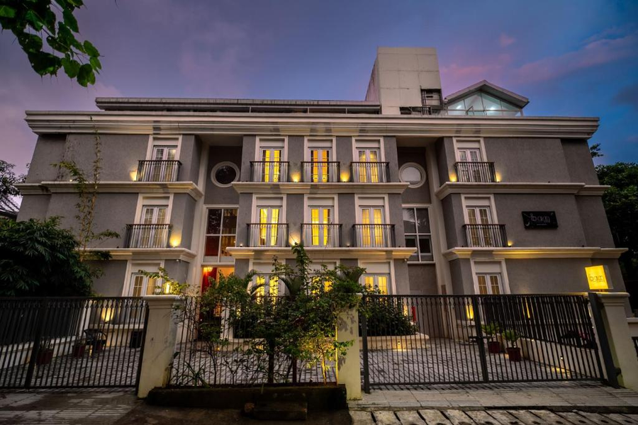 Hotel Chain
