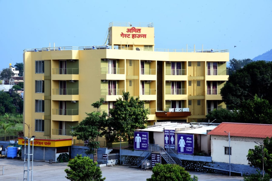 Hotel Amit Palace,Ghorpade Peth,2 star