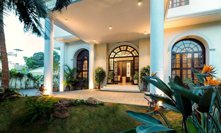 the grand magrath hotel