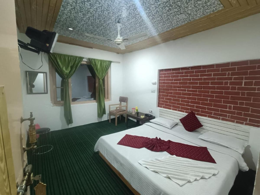 Shamus Javed Home Stay,India>>Srinagar,0 star