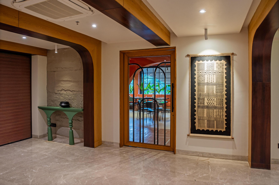 Hotel Idyllic Inn,Shahpura Lake,3 star