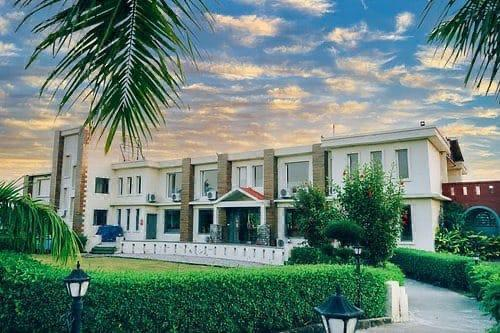 corbett selva resort