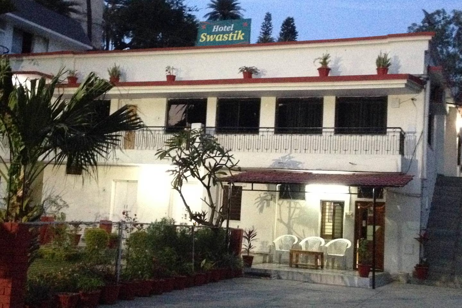 hotel swastik
