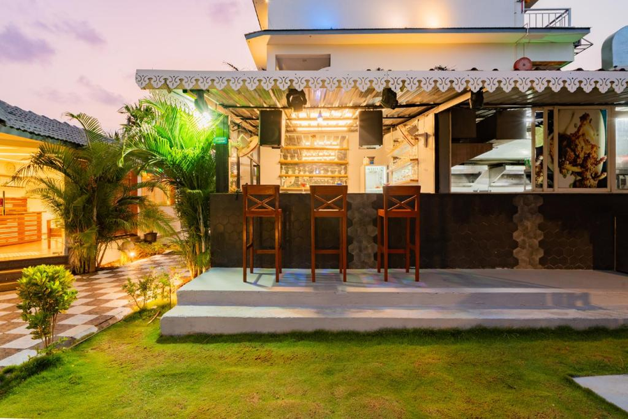 alaya stay gracias bleu retreat with sea views and restro close to ashvem beach