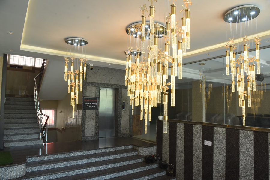Grand View Hotel,Electronic City,3 star