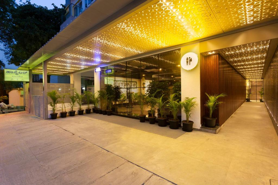 the hosteller bangalore indiranagar