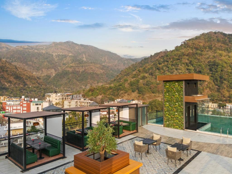 zana by the ganges tapovan rishikesh