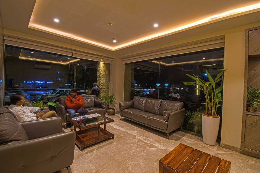 Hotel Season 4,,3 star