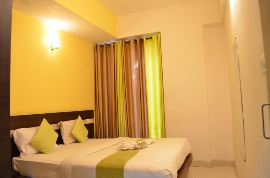 hotel acacia yelahanka
