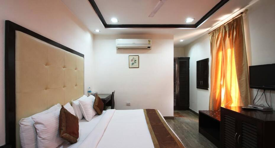 Hotel Veer Palace,,3 star