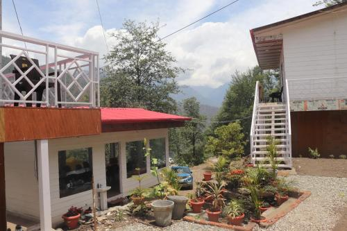 namami kedara resort