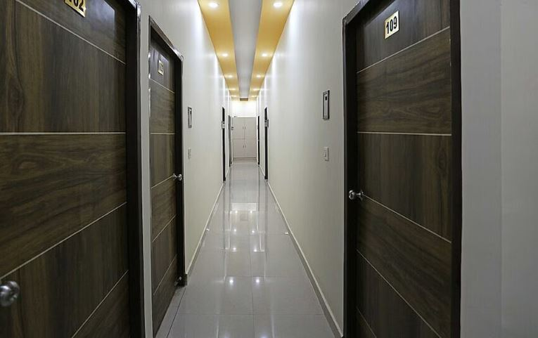 Hotel O Lakeview,Oyo 28867 Hotel Rock Star Is Perfectly Located For Both Business And Leisure Guests In New Delhi And,3 star