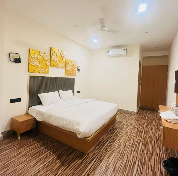 Hotel Indriya,Greater Noida W Rd,3 star