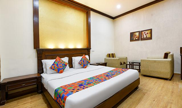 fabhotel siris 18