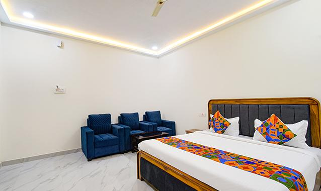 Fabexpress Rr Living Grand,MANIKONDA,3 star