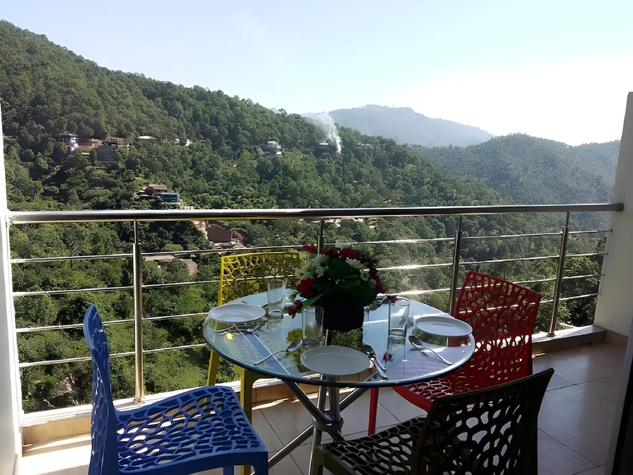 kasauli continental resort