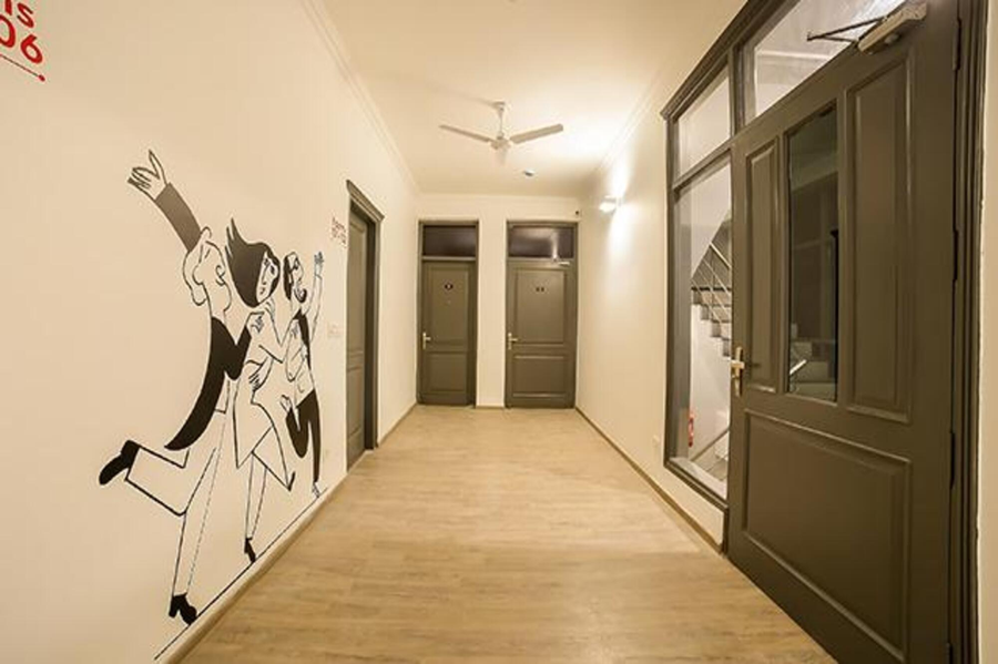 Royal Spark Inn03,Dlf Phase 2,3 star