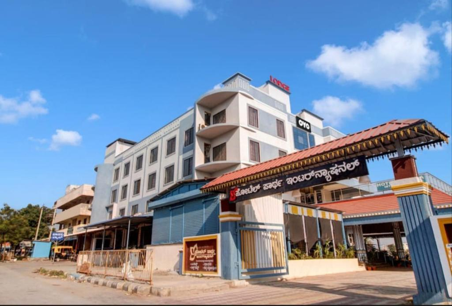 Hotel Partha International,,3 star