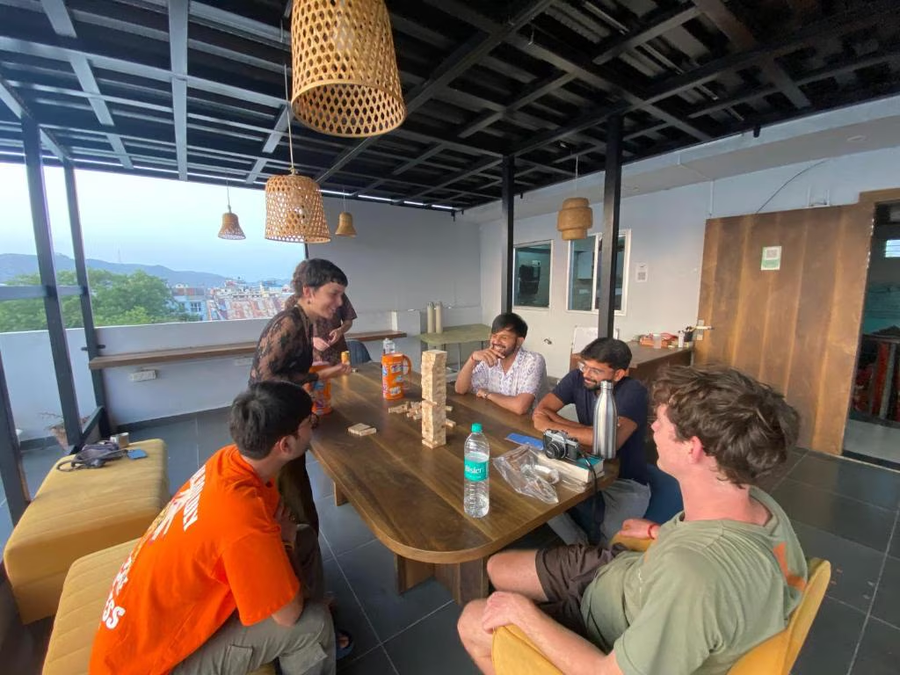 Madpackers Jaipur,Pink City,3 star